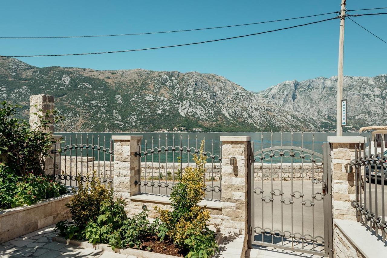 Apartments Cosovic Kotor Exteriör bild