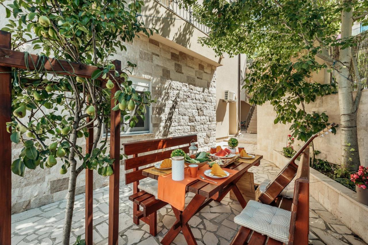 Apartments Cosovic Kotor Exteriör bild