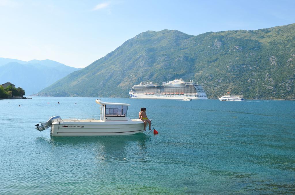 Apartments Cosovic Kotor Exteriör bild